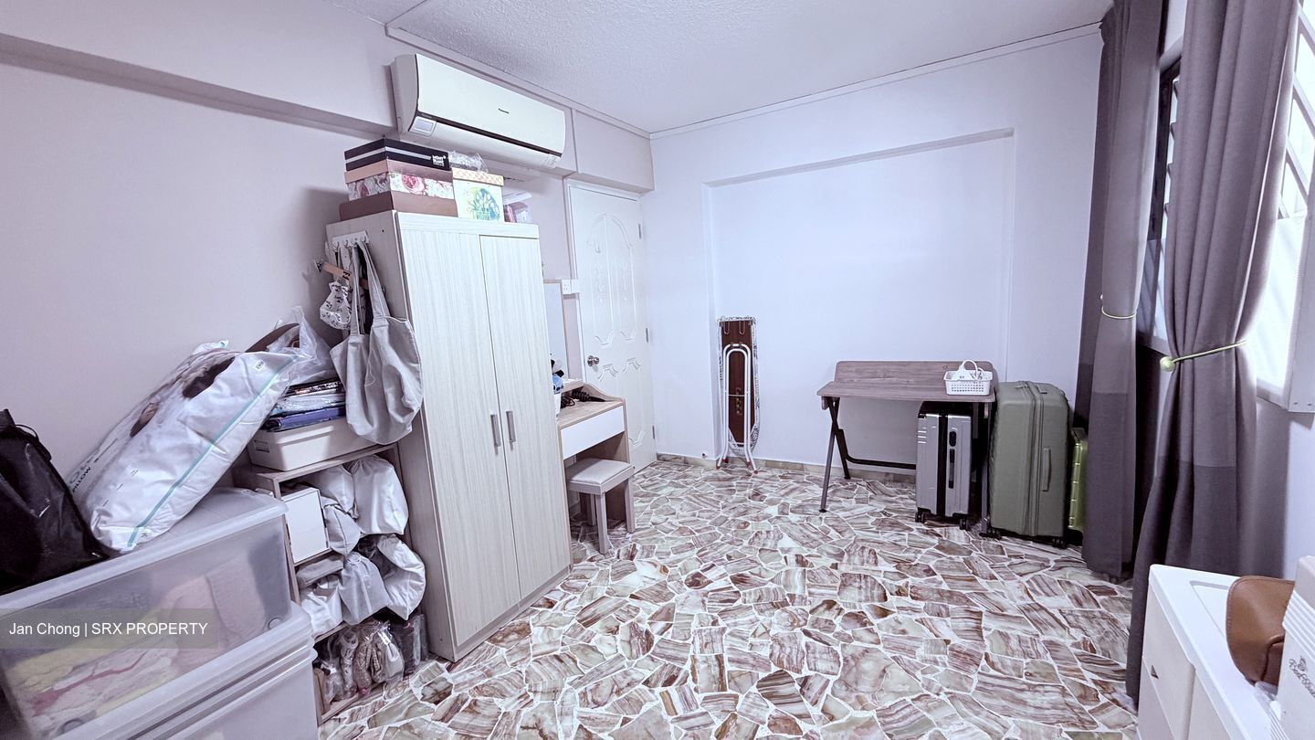 Blk 207 Jurong East View (Jurong East), HDB 4 Rooms #541164791